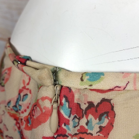 DW18 Ann Taylor Cream Chiffon With Floral Skirt -8P - Picture 2 of 5